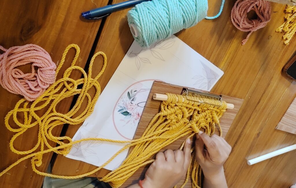 Beginner macrame class in Panjim Goa with hands-on learning setup